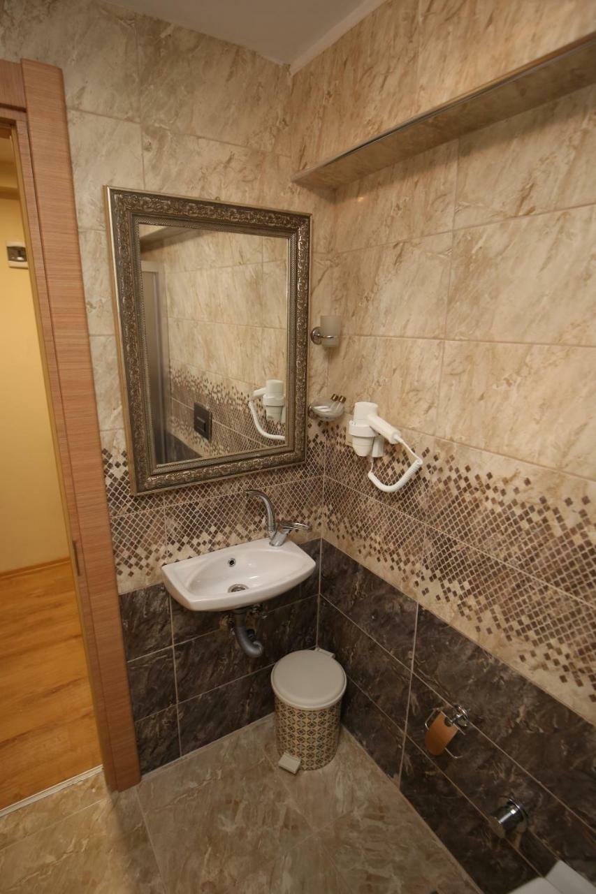Yues Hotel Istanbul Eksteriør billede